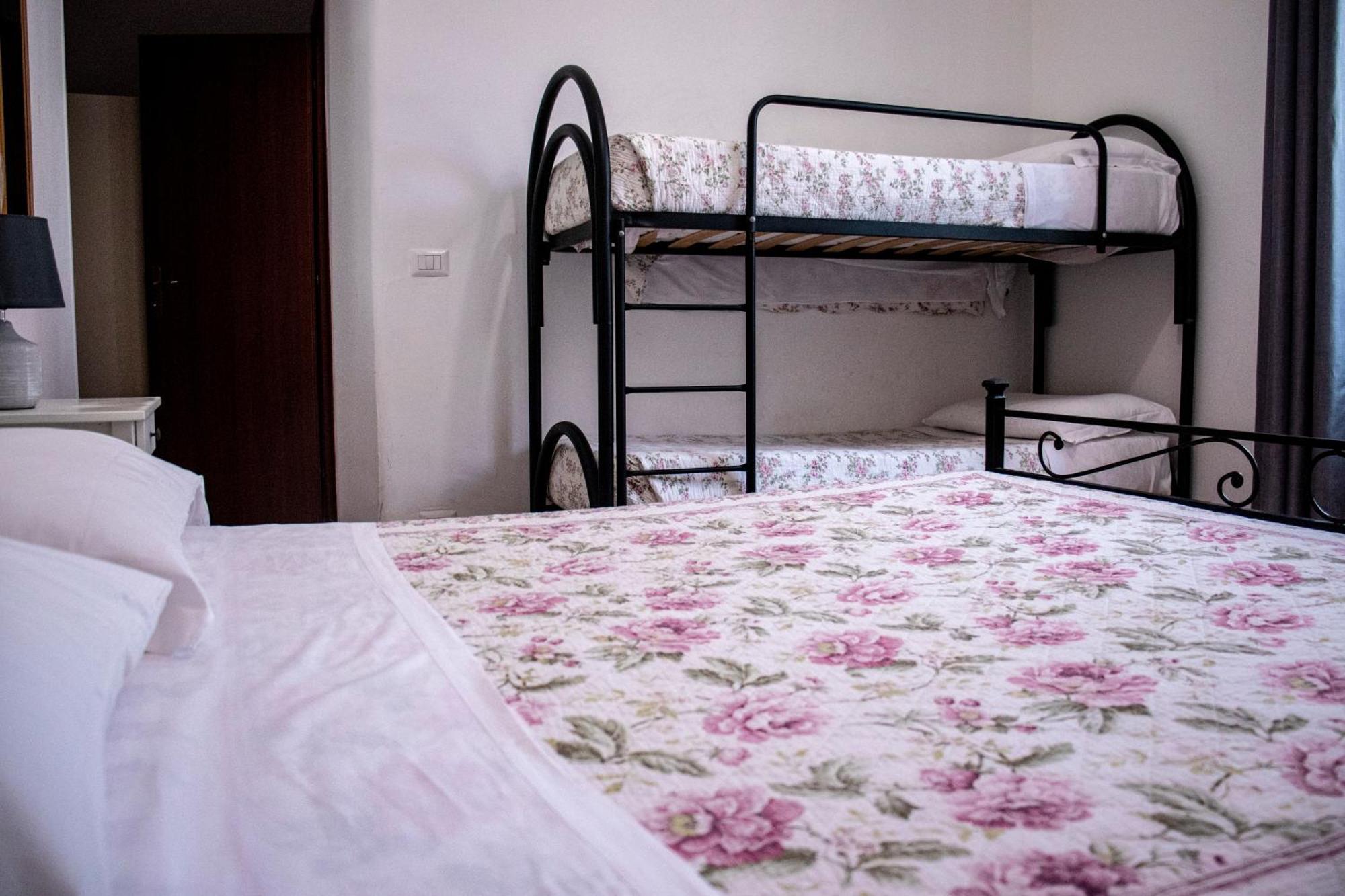 B&B Villa Susanna ชิวิตาเวกเกีย ภายนอก รูปภาพ